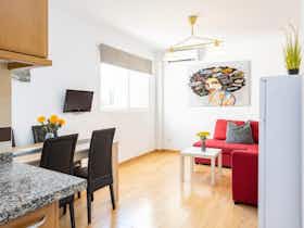Lägenhet att hyra för 2 250 € i månaden i Málaga, Calle Cruz Verde