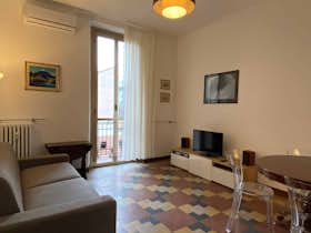 Apartment for rent for €1,860 per month in Milan, Via Giovanni Spagliardi