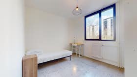 私人房间 正在以 €300 的月租出租，其位于 Grenoble, Rue Claude Kogan