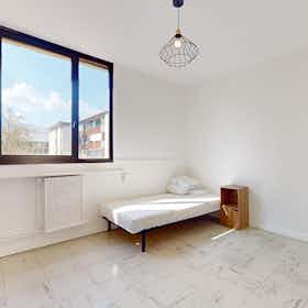Pokój prywatny do wynajęcia za 300 € miesięcznie w mieście Grenoble, Rue Claude Kogan