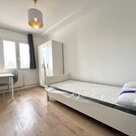 Private room for rent for €450 per month in Madrid, Plaza de Coímbra