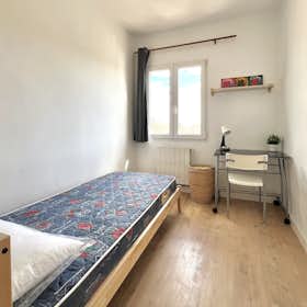 Private room for rent for €400 per month in Madrid, Plaza de Coímbra