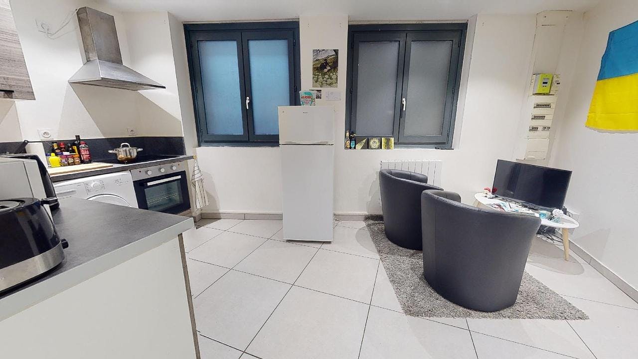 Private room for rent on Rue du Coin, Saint-Étienne - Όψη 5
