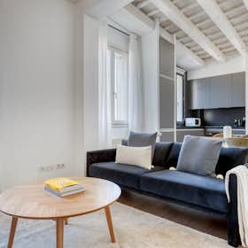 Wohnung zu mieten für 2.125 € pro Monat in Barcelona, Carrer de Pau Claris