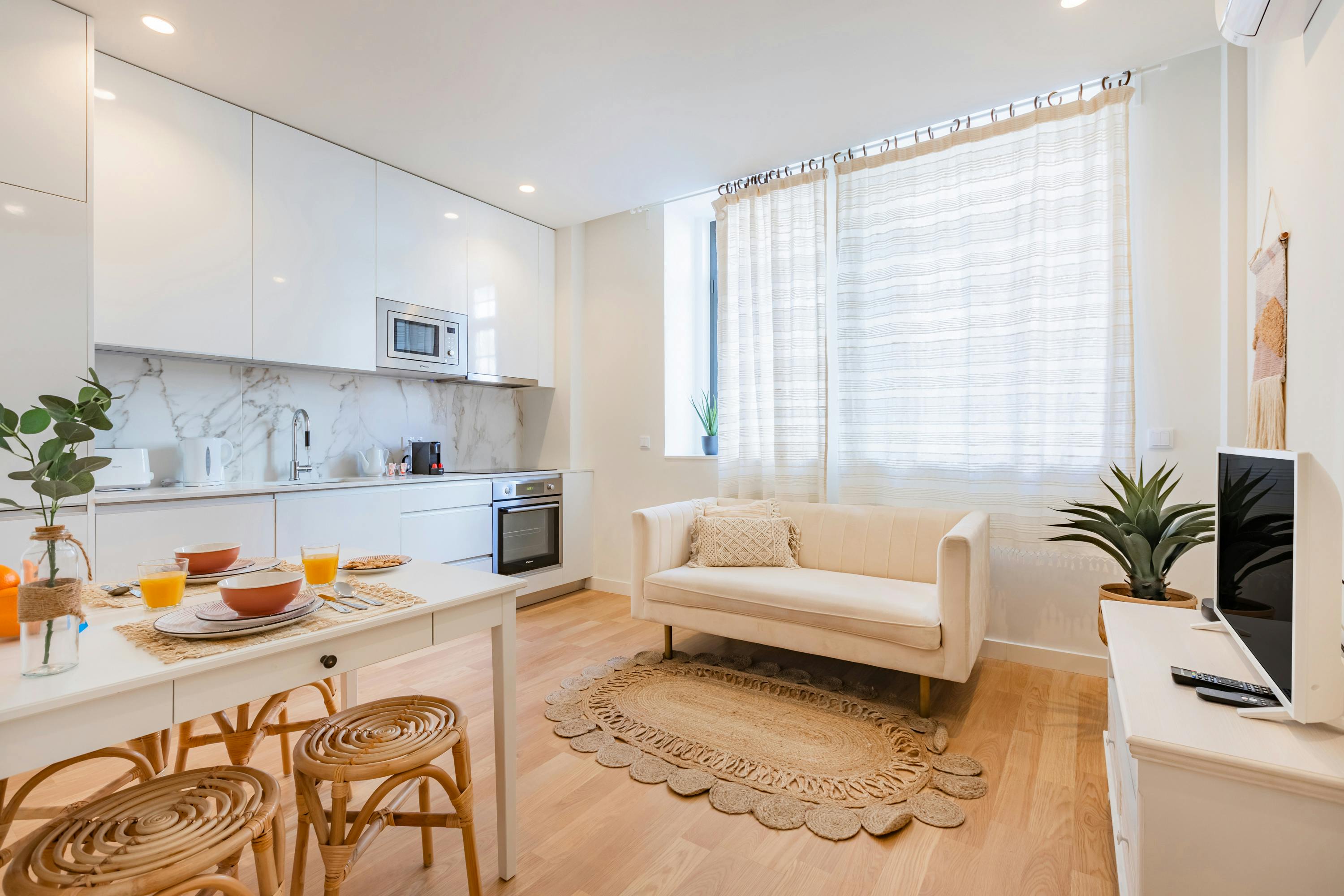 Apartment for rent for €5,000 per month in Porto, Rua do Paraíso