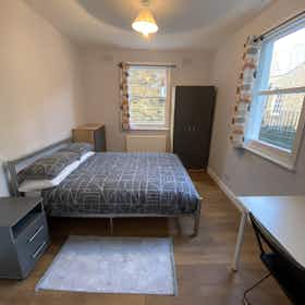Private room for rent for £1,122 per month in London, Falkland Road