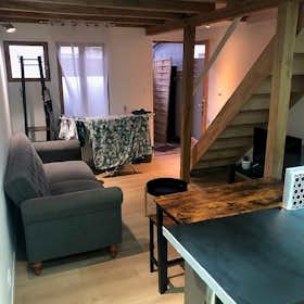Appartamento for rent for 530 € per month in Angoulême, Rue Beauregard
