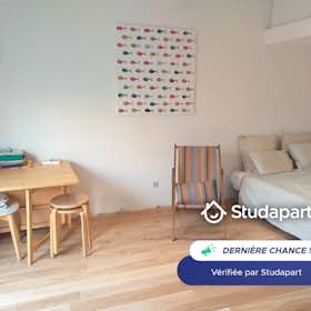 Apartament de închiriat pentru 620 EUR pe lună în Toulon, Rue Hoche