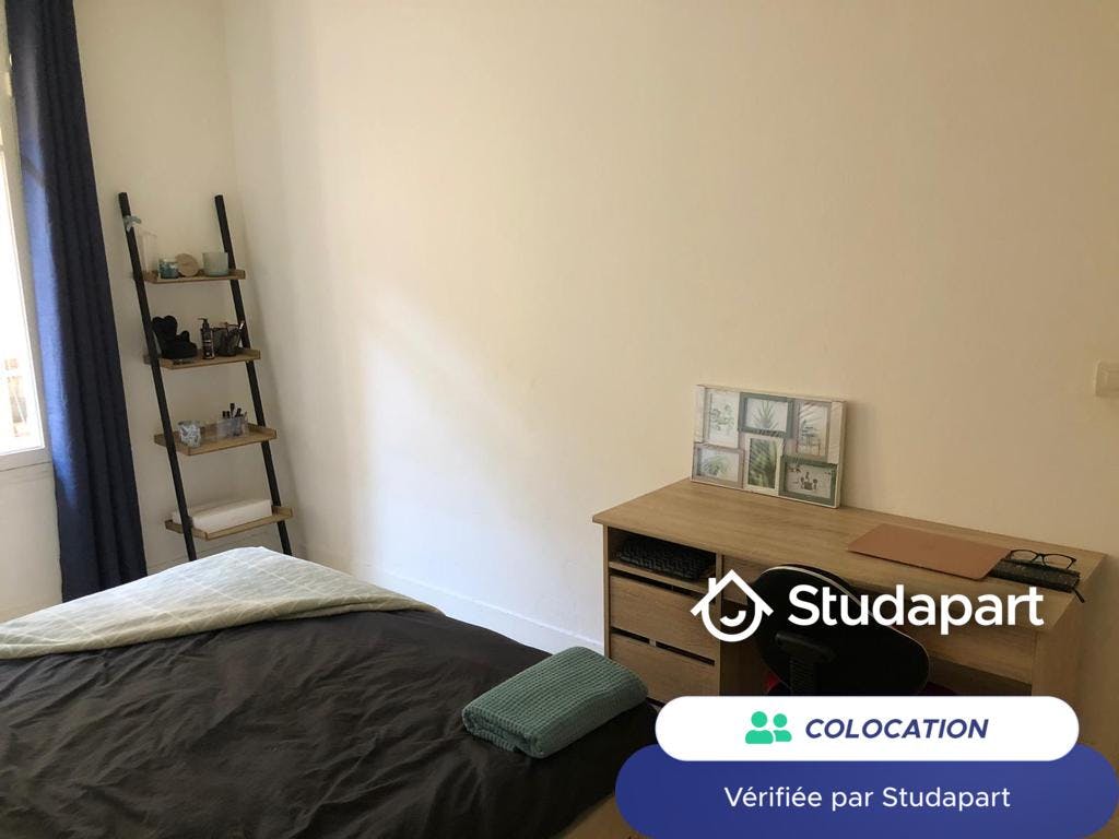 Private room for rent on Rue Sainte-Claire, Nice - Widok 3