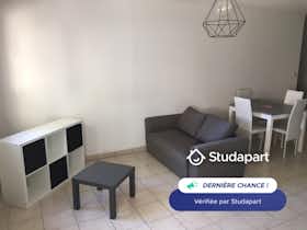 Apartament de închiriat pentru 495 EUR pe lună în Béziers, Rue d'Alsace
