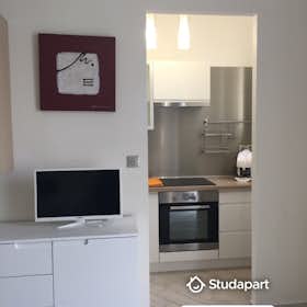 Apartment for rent for €824 per month in Nice, Rue de France