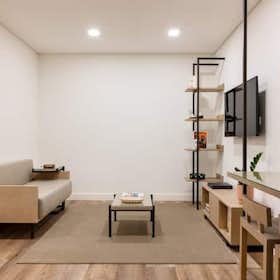 Apartment for rent for €999 per month in Vila Nova de Gaia, Rua do Pilar