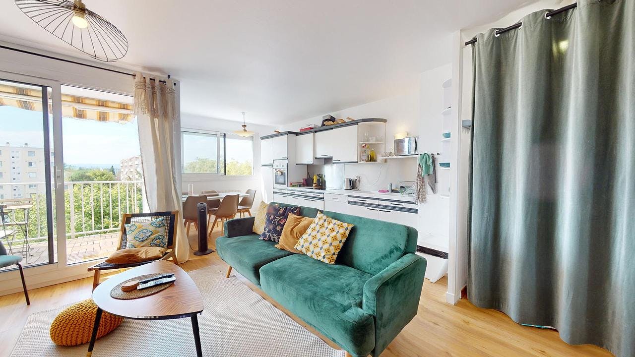 Private room for rent for €537 per month in Saint-Priest, Rue d'Arsonval