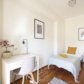 Private room for rent for €700 per month in Lisbon, Rua de Diogo do Couto
