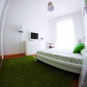 Private room for rent for €835 per month in Milan, Via Adeodato Ressi