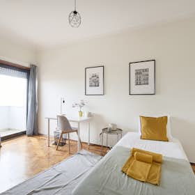 Private room for rent for €550 per month in Lisbon, Rua de Diogo do Couto
