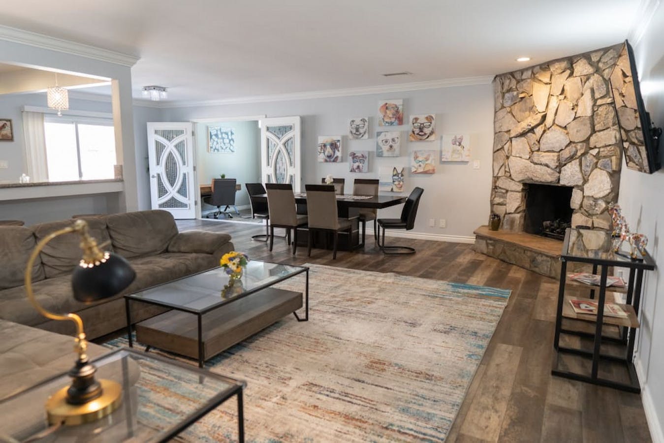 Haus zu mieten für $8,500 pro Monat in Van Nuys, Matilija Ave