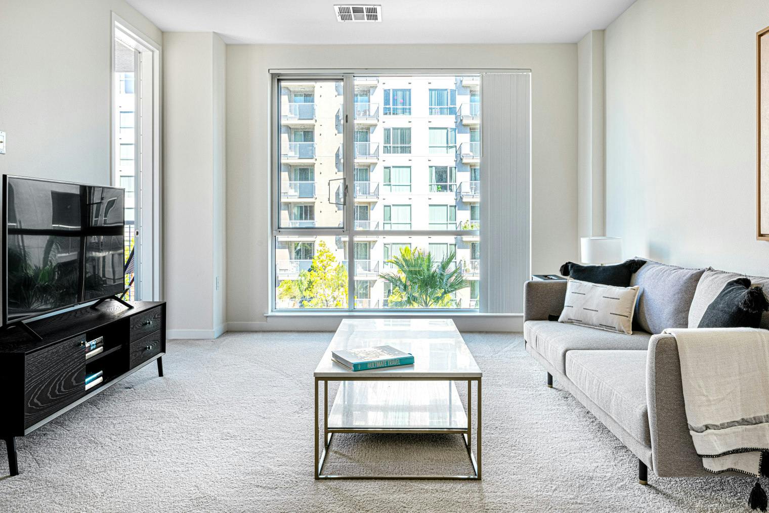 Квартира за оренду для $5,715 на місяць у Santa Clara, Moreland Way