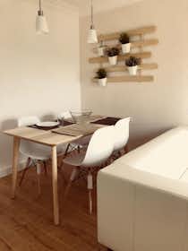 Apartament de închiriat pentru 800 EUR pe lună în Segovia, Calle del Taray
