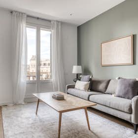 Apartment for rent for €2,808 per month in Barcelona, Gran Via de les Corts Catalanes