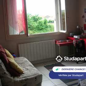 Квартира сдается в аренду за 400 € в месяц в Clermont-Ferrand, Rue Étienne Dolet