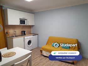 Apartament de închiriat pentru 580 EUR pe lună în Aix-en-Provence, Rue de l'École