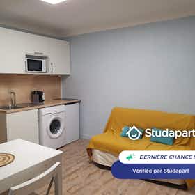 公寓 正在以 €580 的月租出租，其位于 Aix-en-Provence, Rue de l'École