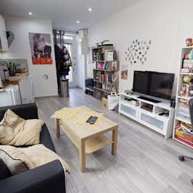 公寓 正在以 €822 的月租出租，其位于 Lyon, Rue Saint-Georges