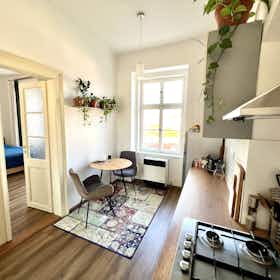 Wohnung zu mieten für 27.265 CZK pro Monat in Prague, Tomášská