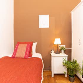Отдельная комната сдается в аренду за 113 309 HUF в месяц в Budapest, Teréz körút