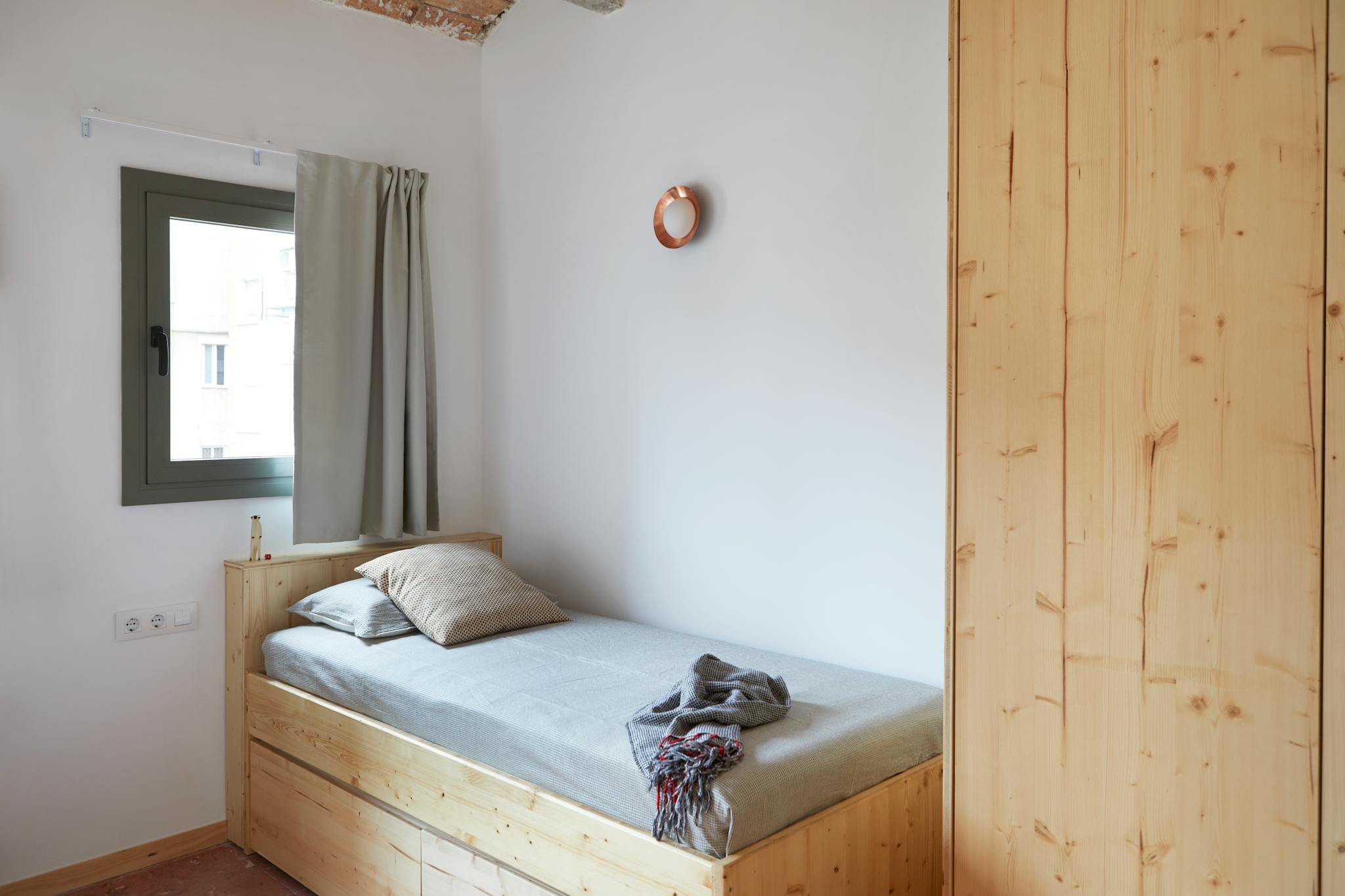 Carrer de l'Encarnació, Barcelona preview