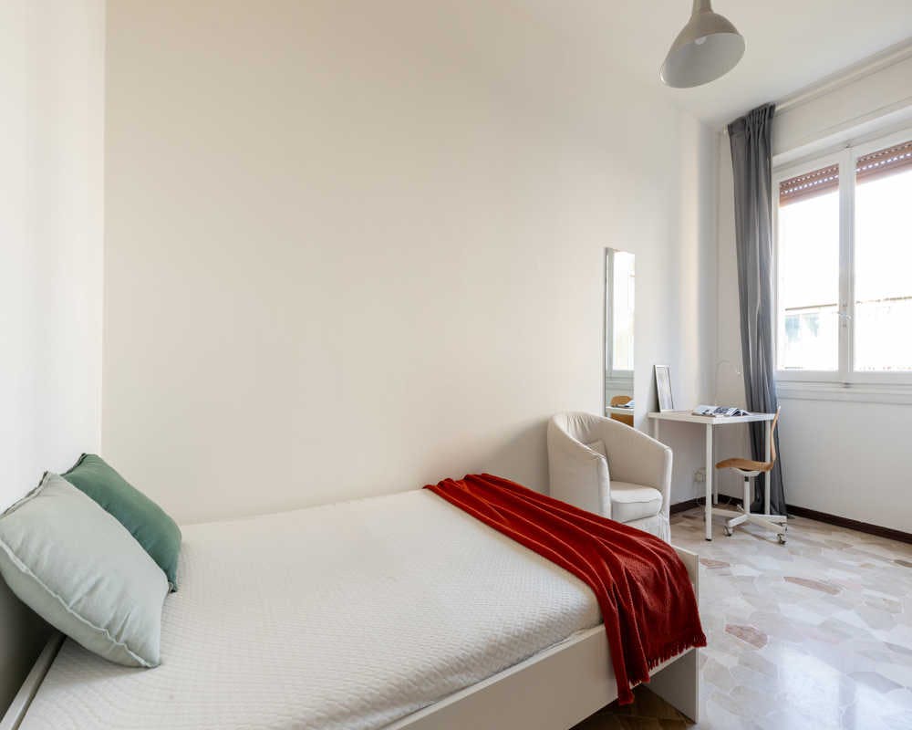 Via Raffaello Bertieri, Milan preview