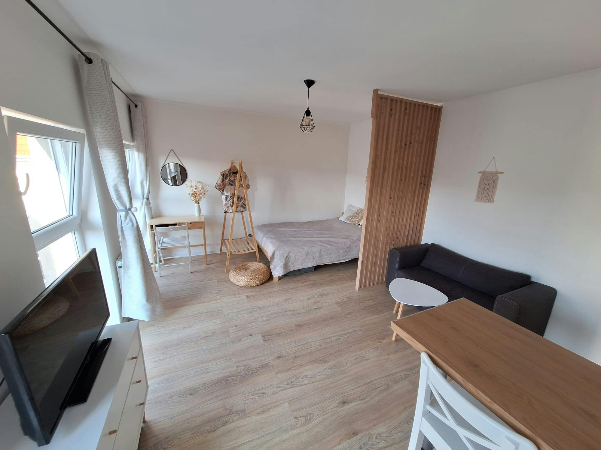 公寓 正在以 PLN 5,021 的月租出租，其位于 Szczecin, aleja Papieża Jana Pawła II