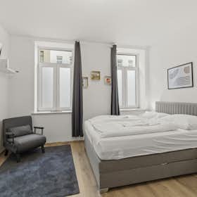 Studio for rent for €1,500 per month in Vienna, Ameisgasse