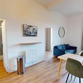 Appartement te huur voor € 850 per maand in Bordeaux, Rue de la Bénauge