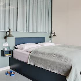 Apartment for rent for €2,490 per month in Berlin, Kurfürstendamm
