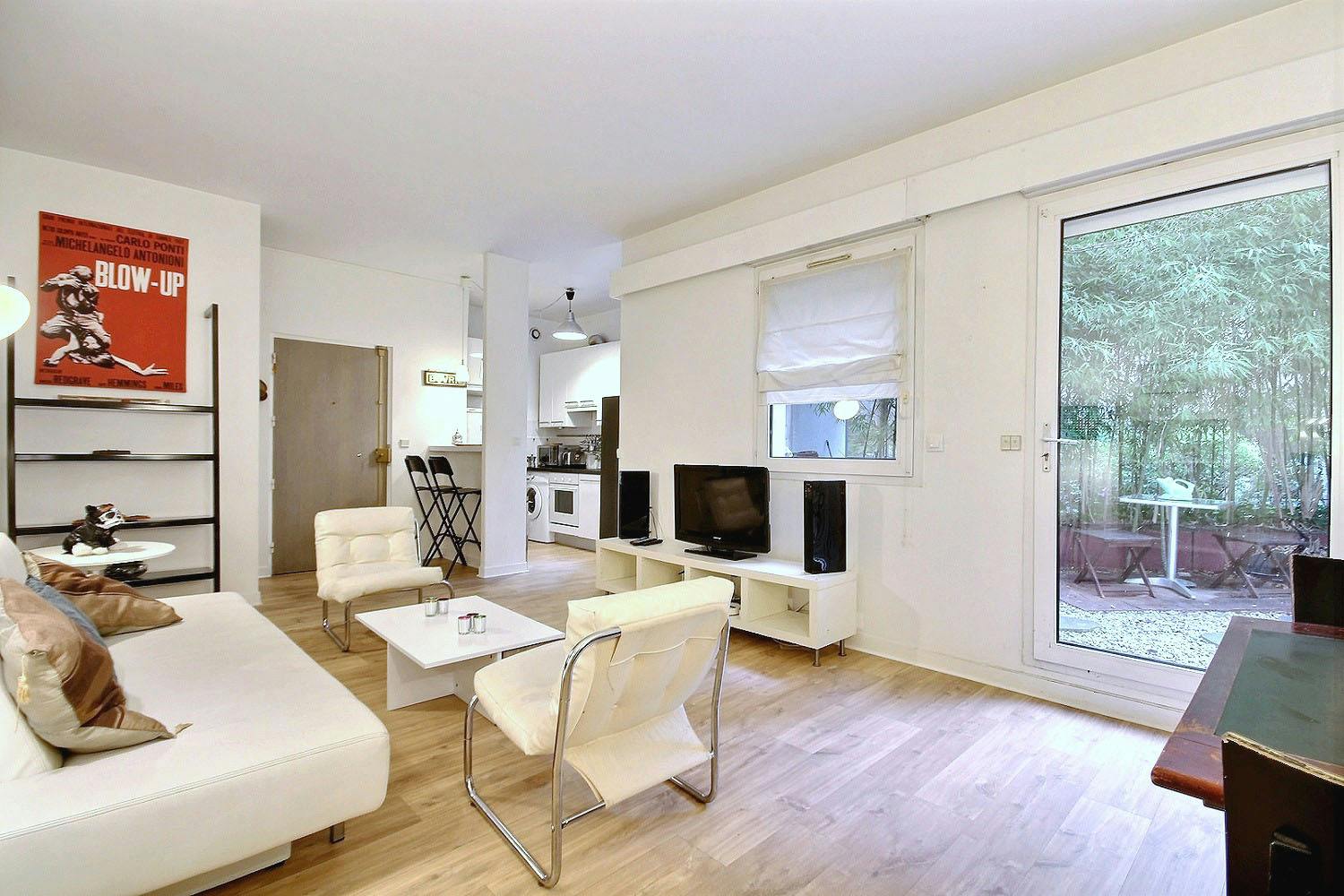 Rue de Tocqueville, Paris preview