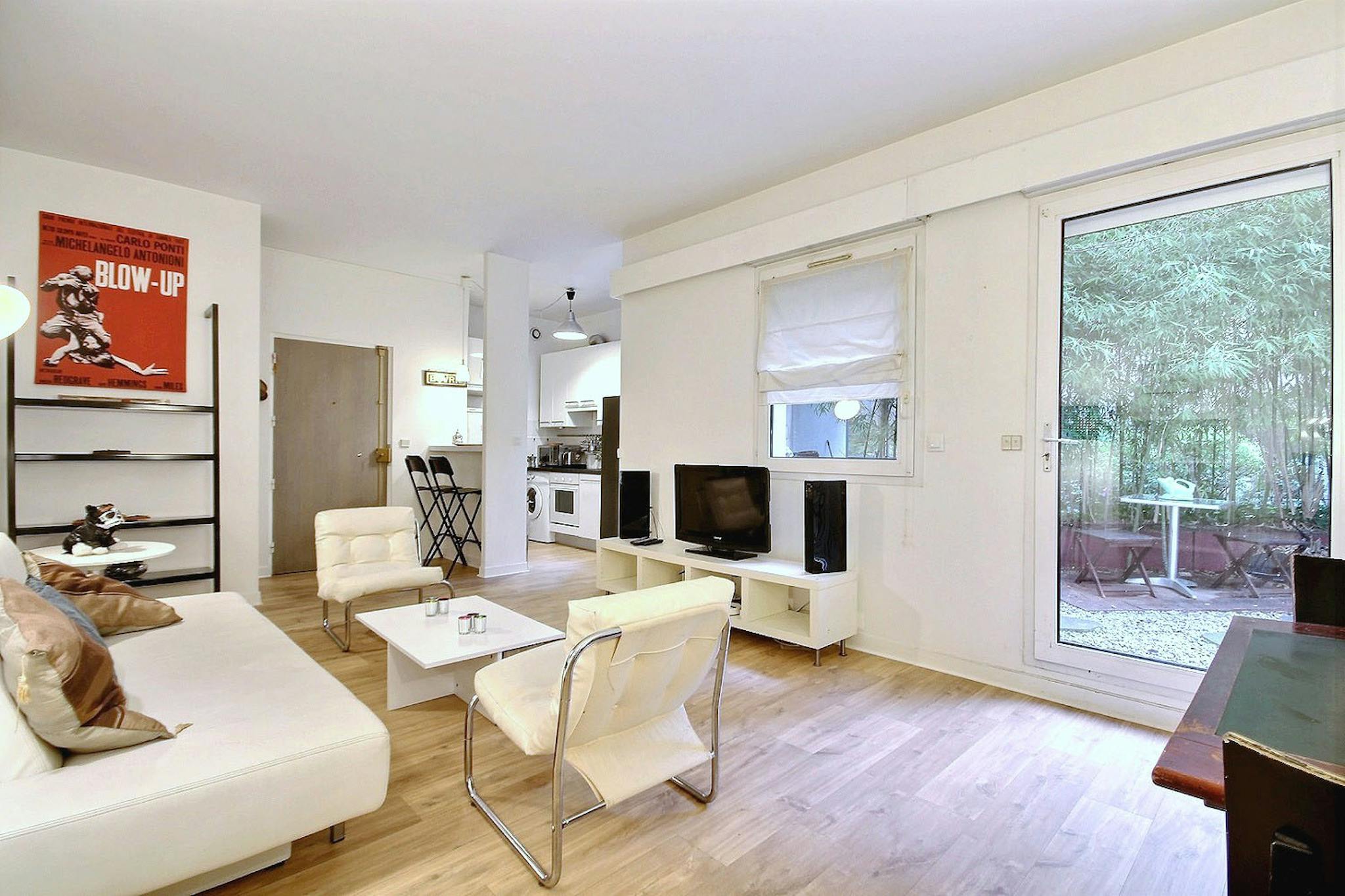 Rue de Tocqueville, Paris preview