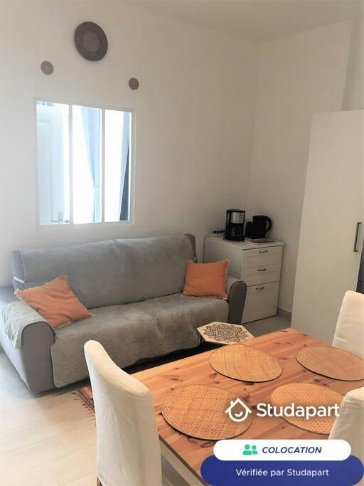 Private room for rent on Rue de Crimée, Marseille - Vue 5