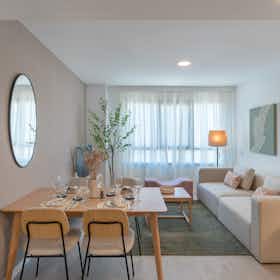 Wohnung zu mieten für 2.300 € pro Monat in Málaga, Calle Río Gargáligas