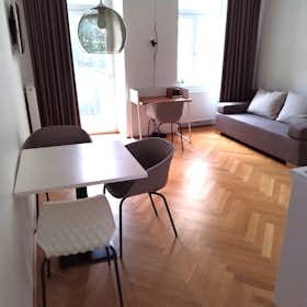 Apartment for rent for €1,706 per month in Vienna, Koppstraße