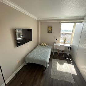 Отдельная комната сдается в аренду за $758 в месяц в New Orleans, Esplanade Ave