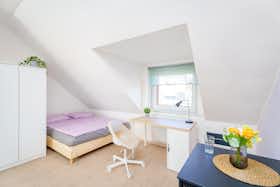 Studio for rent for €806 per month in Prague, Čerčanská