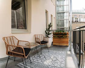 Apartment for rent for €2,400 per month in Vienna, Mayergasse