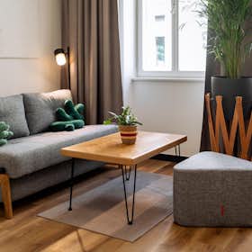 Apartment for rent for €2,600 per month in Vienna, Mayergasse