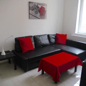 Apartment for rent for HUF 467,285 per month in Budapest, Petőfi Sándor utca