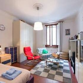 Appartement te huur voor € 1.400 per maand in Florence, Via Sallustio Bandini