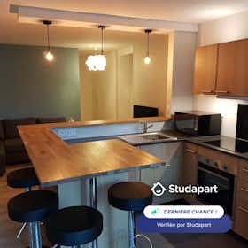 Appartement te huur voor € 455 per maand in Metz, Boulevard de Guyenne