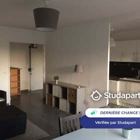 Appartement te huur voor € 484 per maand in Cergy, Rue de la Justice Orange