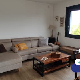 Private room for rent for €380 per month in Saint-Étienne, Passage Charles de Freycinet